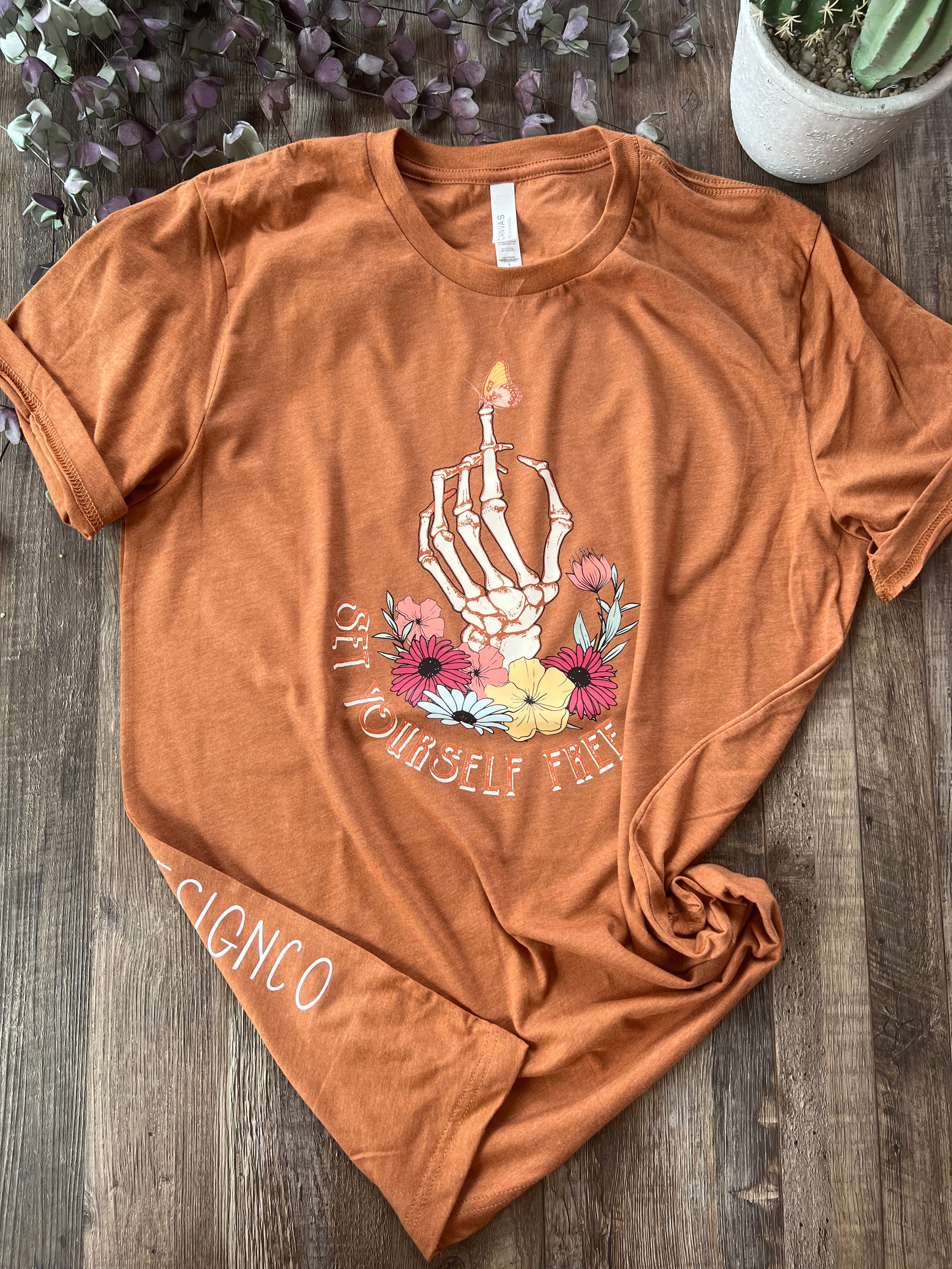 Set Yourself Free Graphic Tee